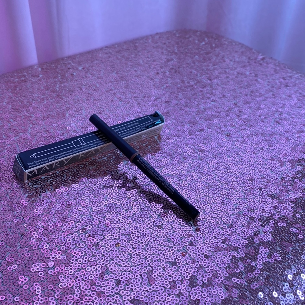 Mary Kay lip liner
